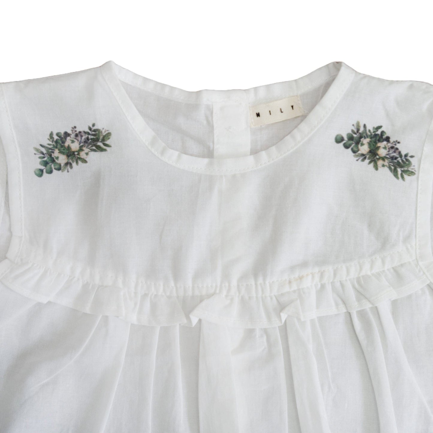 flower on shoulder girls
